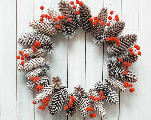 Holiday Countdown Pinecone Wreath Inspiration
